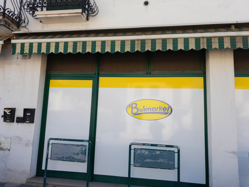 IL MIGLIOR BIGLIETTO DA VISITA DELLA TUA NUOVA ATTIVITA' ??... IN CENTRO UN NEGOZIO PERFETTO A QU...