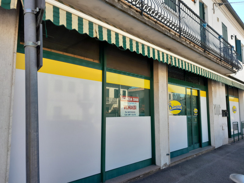 IL MIGLIOR BIGLIETTO DA VISITA DELLA TUA NUOVA ATTIVITA' ??... IN CENTRO UN NEGOZIO PERFETTO A QU...