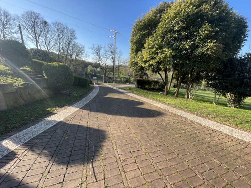 LONIGO  RIFERIMENTO I1233.   MAGNIFICA ED UNICA VILLA CON PISCINA E AMPIO PARCO ZONA PANORAMICA

...