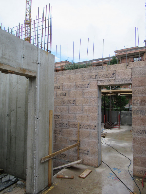 Riferimento annuncio: A2/G2 – A Treviso (TV), zona Sant’Artemio, proponiamo in vendita appartamen...