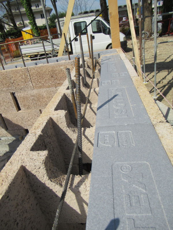 Riferimento annuncio: A6/G4 – A Treviso (TV), zona Sant’Artemio, proponiamo in vendita appartamen...