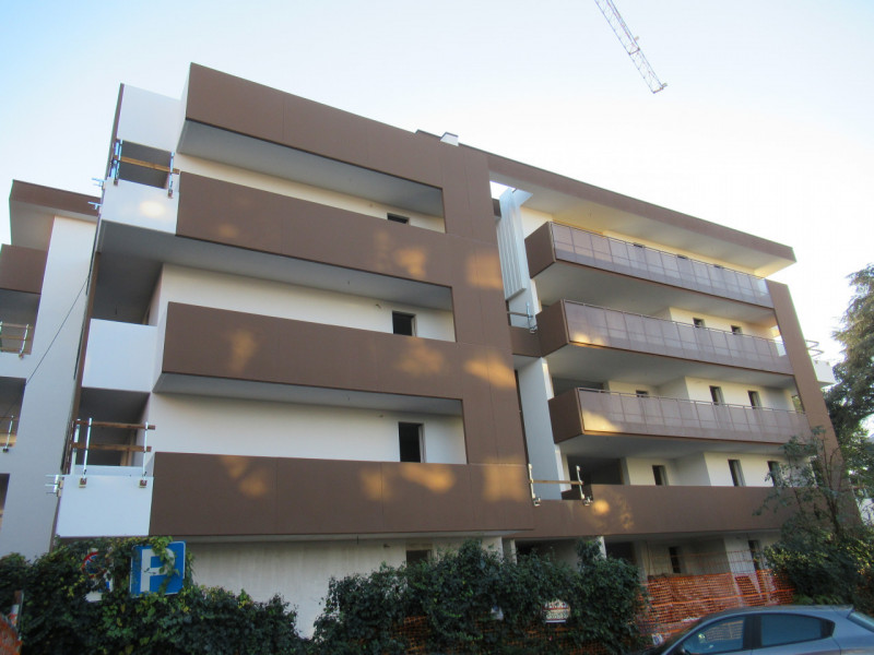 Riferimento annuncio: A3/G18 – A Treviso (TV), zona Sant’Artemio, proponiamo in vendita appartame...