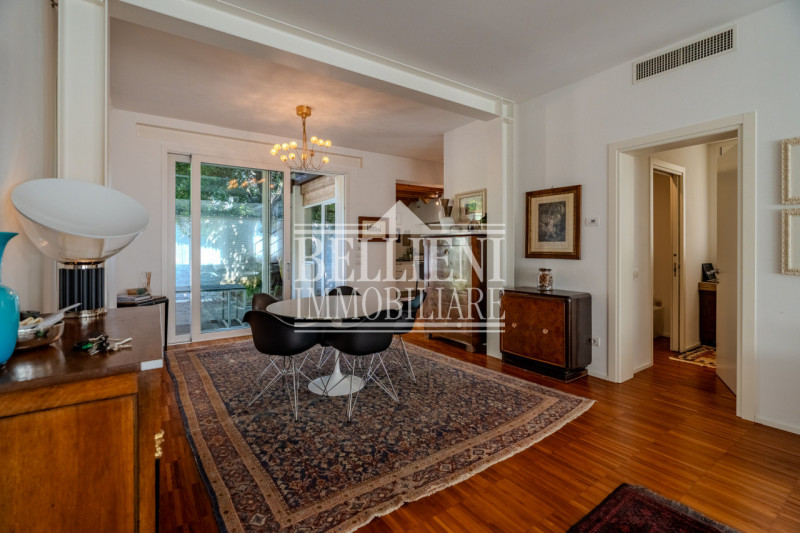 SANT'ANDREA - Proponiamo in vendita un elegante villetta indipendente situata in una zona residen...