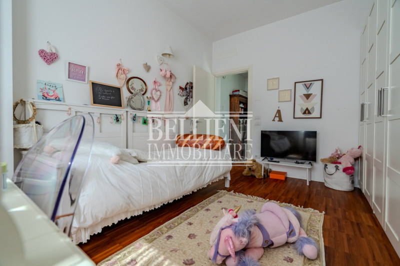 SANT'ANDREA - Proponiamo in vendita un elegante villetta indipendente situata in una zona residen...