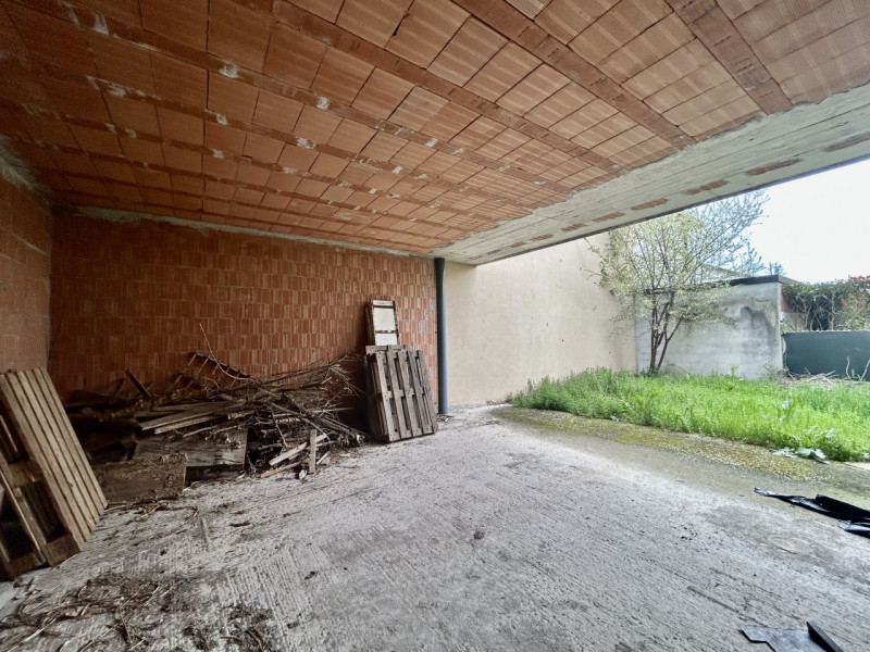 Situata nel cuore del centro di San Martino di Lupari, questa straordinaria bifamiliare in vendit...