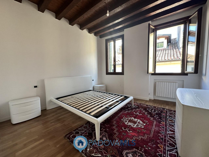 Immobile in esclusiva al Gruppo Padova MLS

Esclusiva abitazione di 240 mq in vendita a Euro 720....