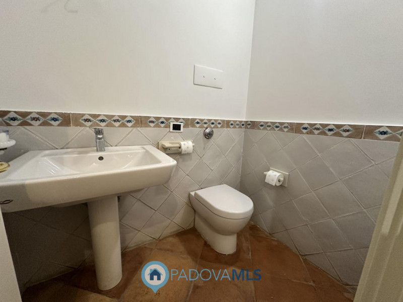 Immobile in esclusiva al Gruppo Padova MLS

Esclusiva abitazione di 240 mq in vendita a Euro 720....