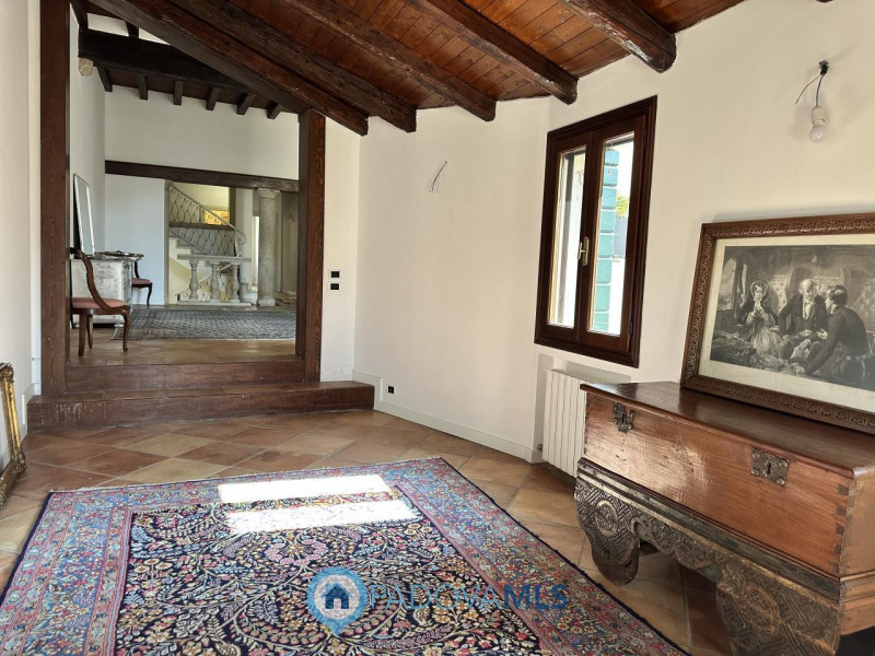 Immobile in esclusiva al Gruppo Padova MLS

Esclusiva abitazione di 240 mq in vendita a Euro 720....