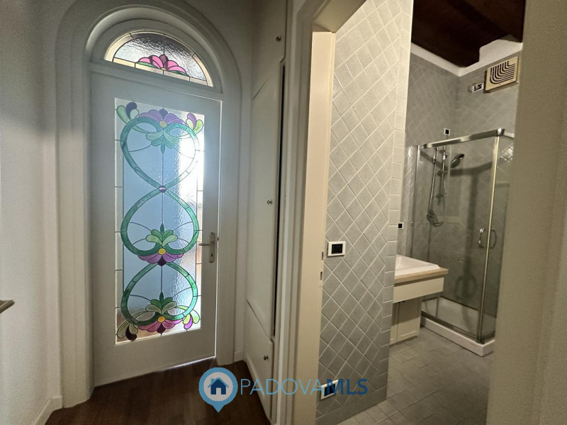 Immobile in esclusiva al Gruppo Padova MLS

Esclusiva abitazione di 240 mq in vendita a Euro 720....