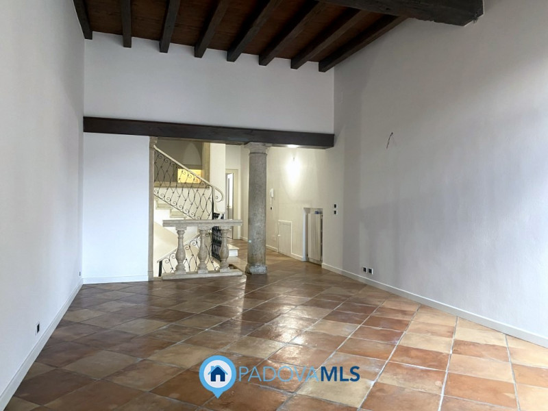 Immobile in esclusiva al Gruppo Padova MLS

Esclusiva abitazione di 240 mq in vendita a Euro 720....