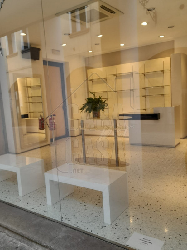 Rif. p576 - Scopri un'opportunità unica per espandere la tua attività!

Nel cuore di Monselice, t...