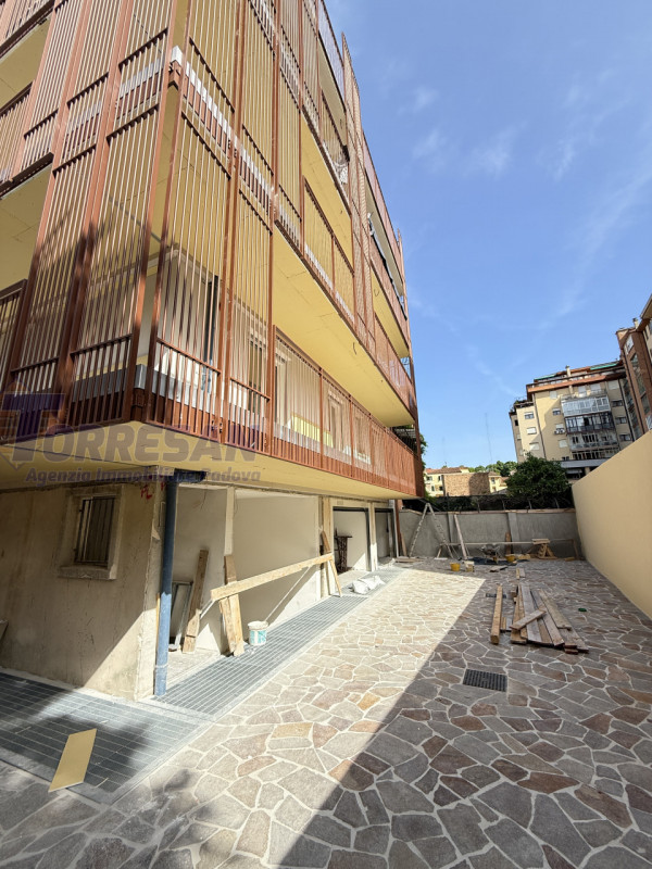 CENTRO STORICO: via Savonarola, in costruzione, nuova palazzina in classe A su posizione splendid...