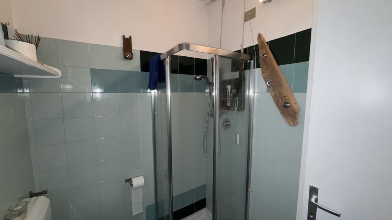 Casa a schiera di testa in vendita a Porto Levante, immersa nell’elegante contesto di un residenc...