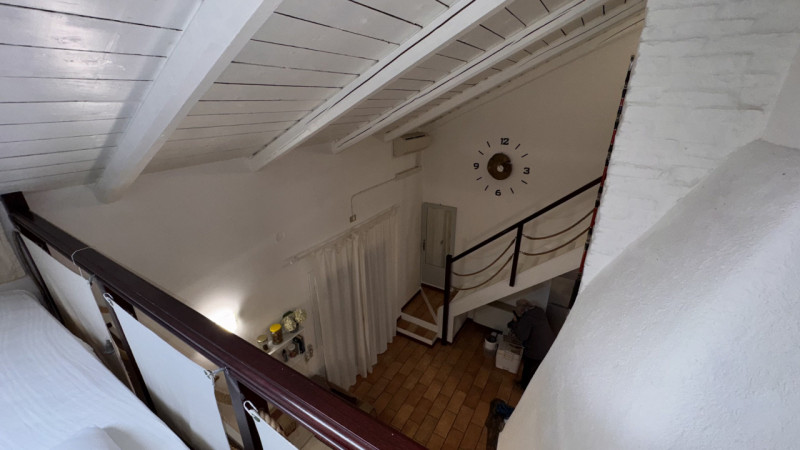 Casa a schiera di testa in vendita a Porto Levante, immersa nell’elegante contesto di un residenc...