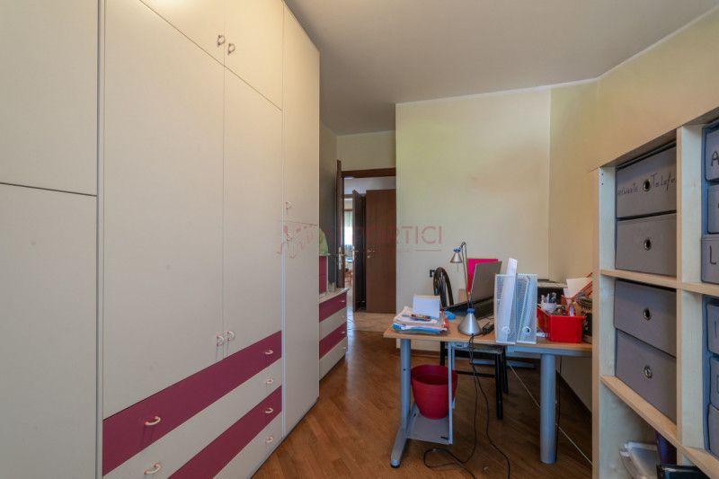 BRUGINE - APPARTAMENTO AFFITTATO ad inquilino referenziato ed in regola con tutti i pagamenti. Il...