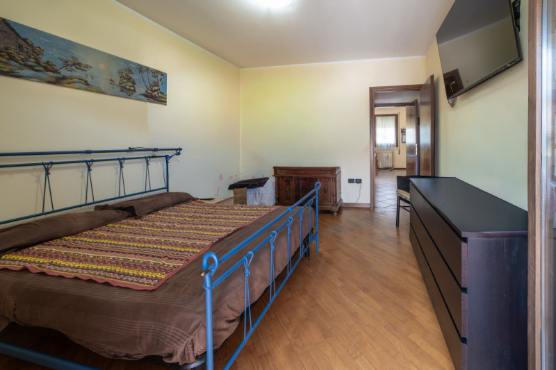 BRUGINE - APPARTAMENTO AFFITTATO ad inquilino referenziato ed in regola con tutti i pagamenti. Il...