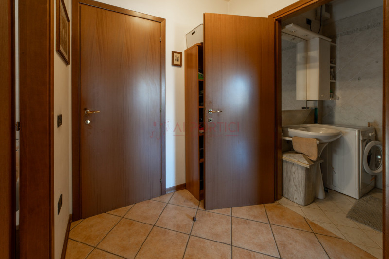 BRUGINE - APPARTAMENTO AFFITTATO ad inquilino referenziato ed in regola con tutti i pagamenti. Il...