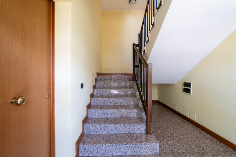 BRUGINE - APPARTAMENTO AFFITTATO ad inquilino referenziato ed in regola con tutti i pagamenti. Il...