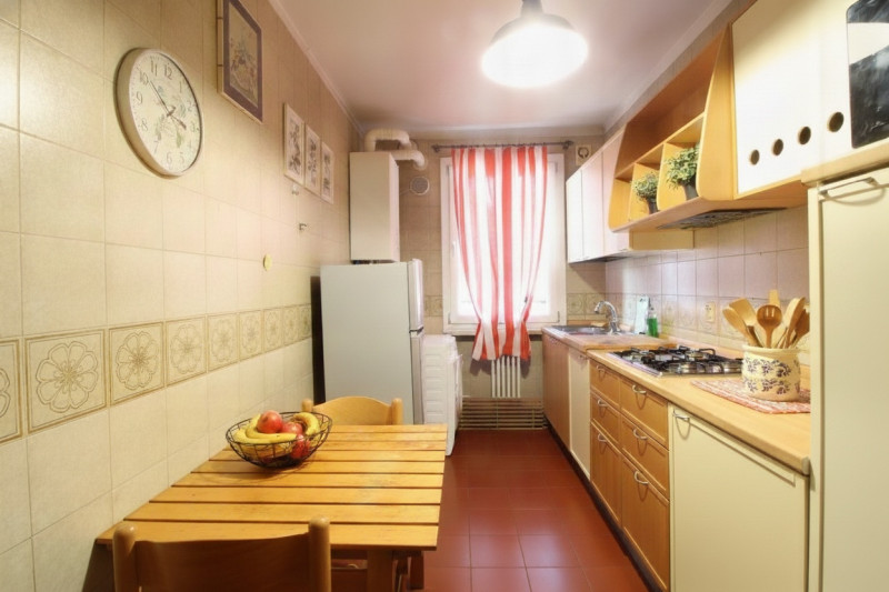 Scopri questo splendido appartamento duplex situato nel centro storico di Monselice, una delle ge...