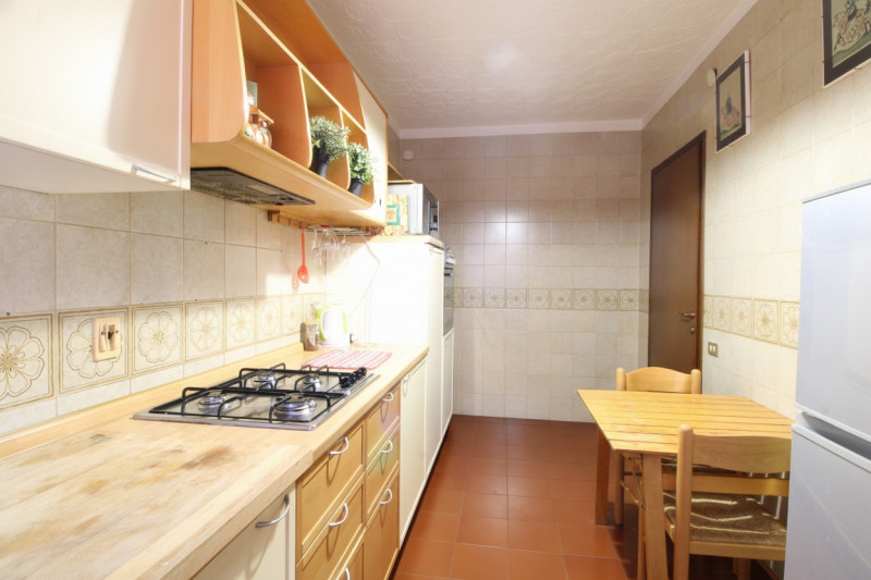 Scopri questo splendido appartamento duplex situato nel centro storico di Monselice, una delle ge...