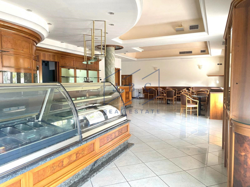 Cessalto (TV) 
Situato nel cuore del centro di Cessalto, proponiamo in vendita un ampio locale co...