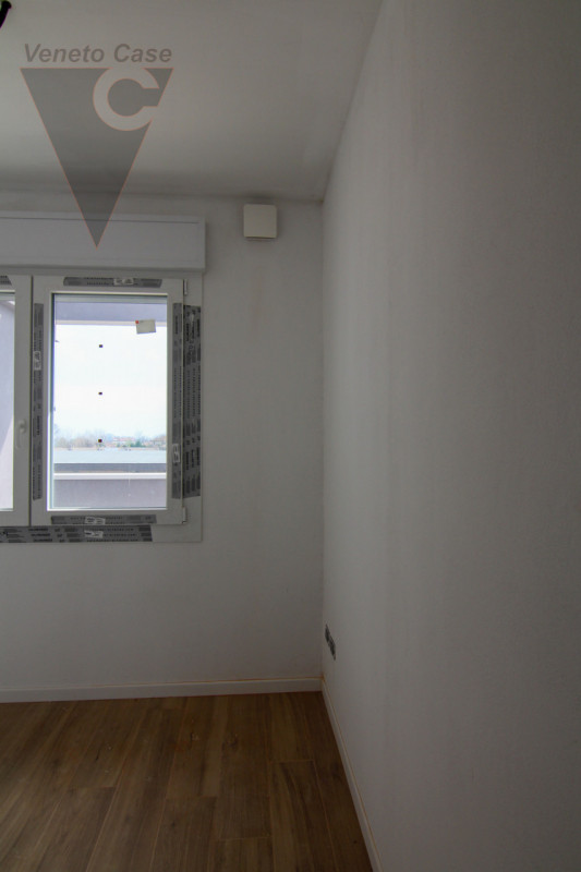 Proponiamo in vendita a Piove di Sacco, elegante e moderno appartamento di nuova costruzione, sit...