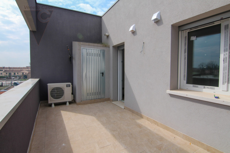 Proponiamo in vendita a Piove di Sacco, elegante e moderno appartamento di nuova costruzione, sit...