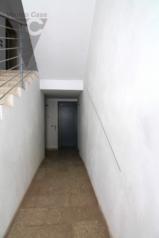 Proponiamo in vendita a Piove di Sacco, elegante e moderno appartamento di nuova costruzione, sit...