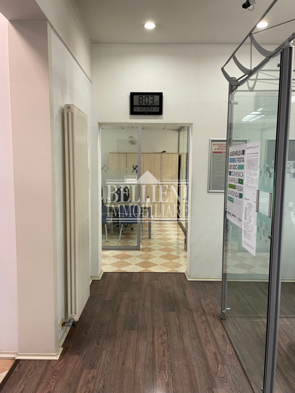 BORGO BERGA/VIALE MARGHERITA 113: in posizione strategica e dalla grande visibilità, proponiamo i...