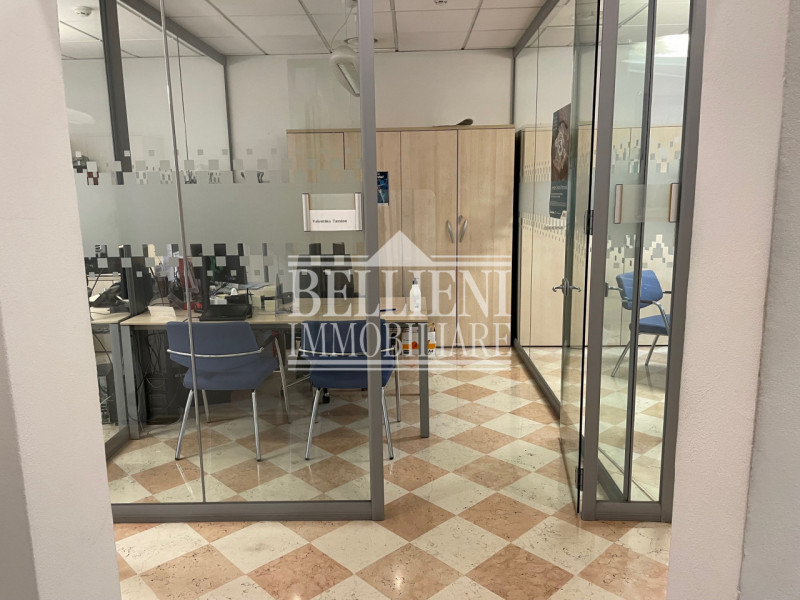 BORGO BERGA/VIALE MARGHERITA 113: in posizione strategica e dalla grande visibilità, proponiamo i...