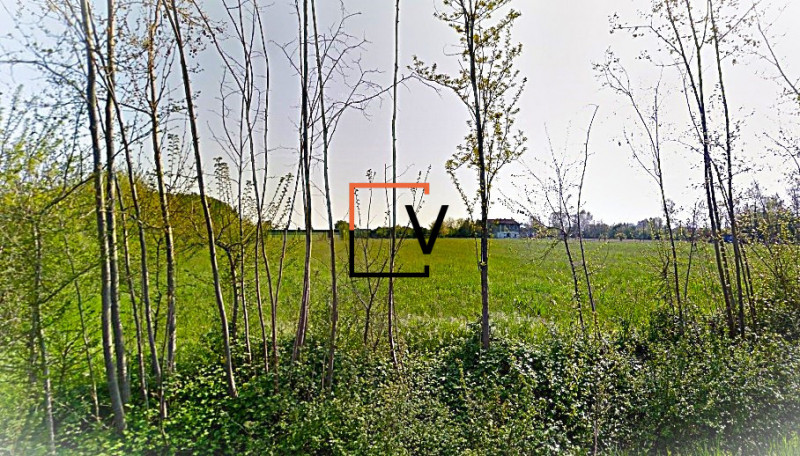 V361 - Proponiamo in vendita a Zerman di Mogliano Veneto, fabbricato rurale di 400mq con magazzin...