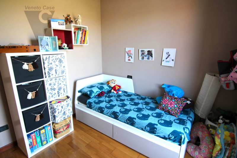 A Sant'Angelo di Piove di Sacco, in un tranquillo e silenzioso quartiere residenziale, proponiamo...