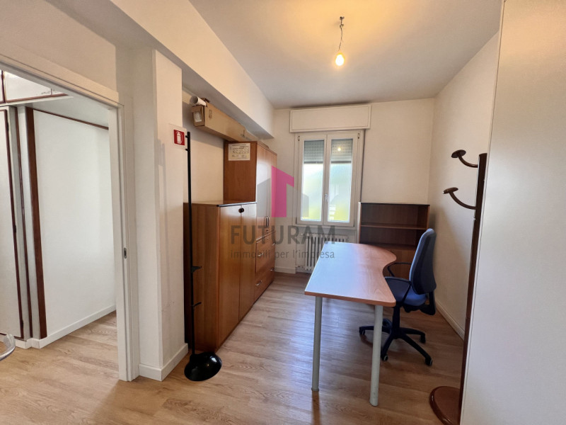 CAMISANO VICENTINO - RIF.579FUTURAM - PER INFO 0444/310220 - 392/9183796
Nel centro del paese, co...