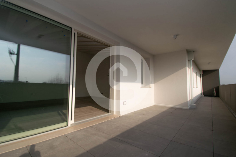 Scopri una residenza esclusiva nel cuore della frazione di Fratte, a Santa Giustina In Colle (PD)...