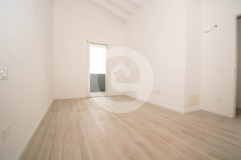 Scopri una residenza esclusiva nel cuore della frazione di Fratte, a Santa Giustina In Colle (PD)...