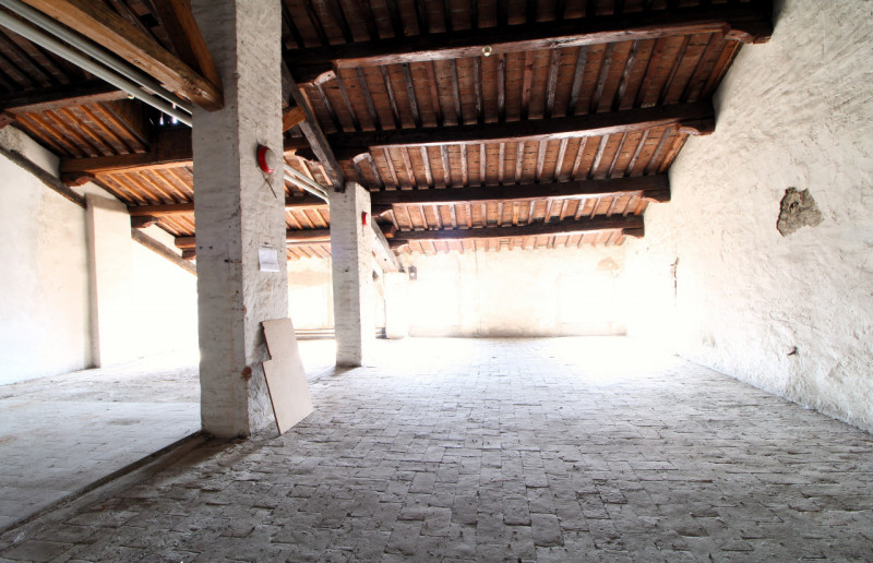 ESTE: nel pieno centro storico di Este proponiamo in vendita un esclusivo palazzo d’epoca svilupp...