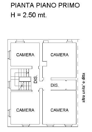Situata nel suggestivo comune di Maser, questa affascinante porzione di casa bifamiliare su tre p...
