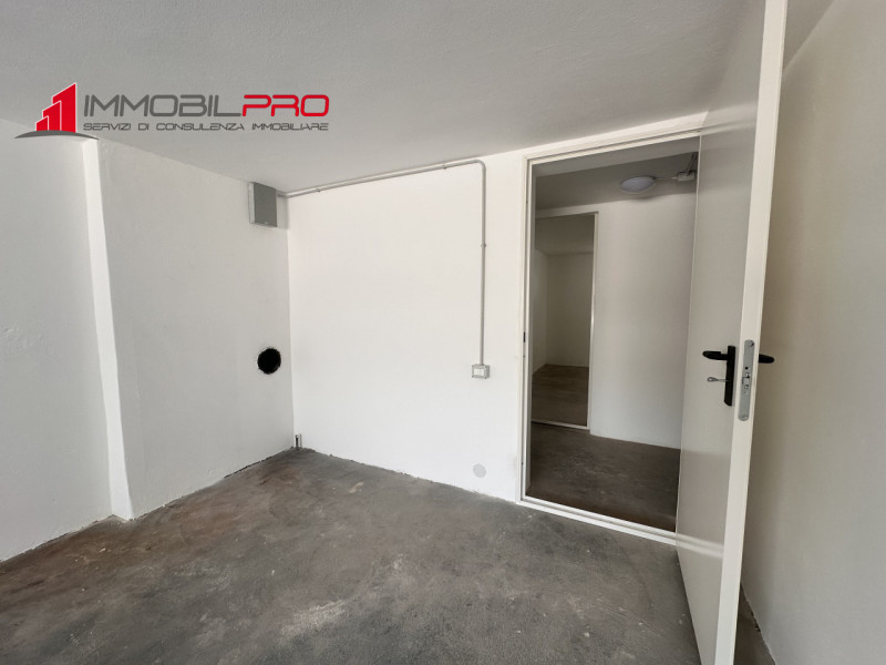 NUOVO TRICAMERE AL PIANO TERRA RIALZATO IN CLASSE A1!!!


Proponiamo in vendita meraviglioso appa...