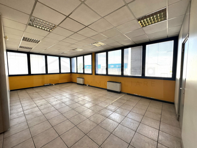 Noventa Padovana Affitto Ufficio