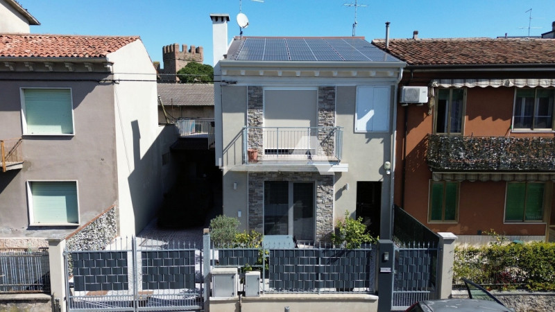 Villafranca di Verona Vendita Casa a schiera porzione di testa
