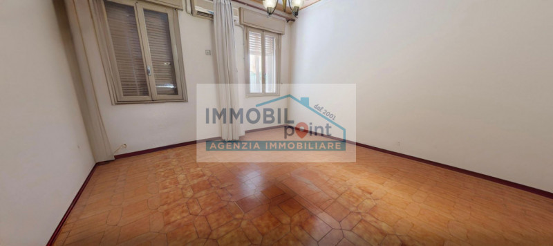 Se stai cercando una casa singola spaziosa e situata in un contesto centrale, questa è l'occasion...