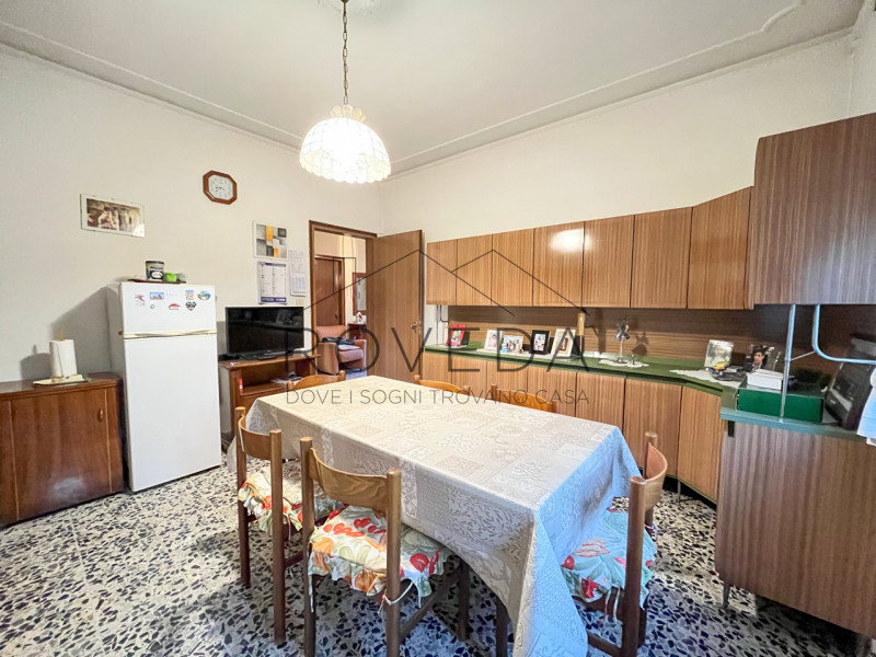 QUINTO DI TREVISO - SANTA CRISTINA

RIFERIMENTO: QT1

L'agenzia Roveda Immobiliare ha il piacere ...