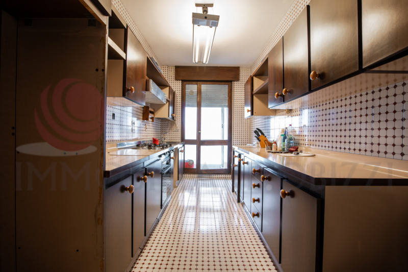 PADOVA - Prato della Valle - Proponiamo in vendita appartamento su due livelli con terrazza di ol...