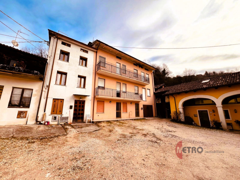 Opportunità Unica a Spagnago, Cornedo Vicentino!

Scopri questo intrigante complesso immobiliare,...