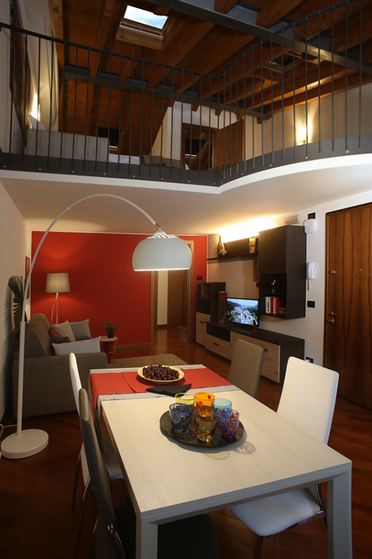 Palazzina completa ristrutturata

Gli interventi accurati e le finiture di livello rendono il con...