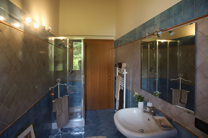 Palazzina completa ristrutturata

Gli interventi accurati e le finiture di livello rendono il con...