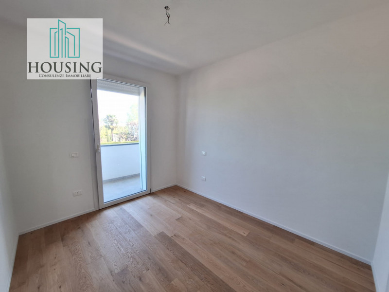 Comune di Noventa Padovana, proponiamo un nuovo appartamento al primo e ultimo piano, parte di un...