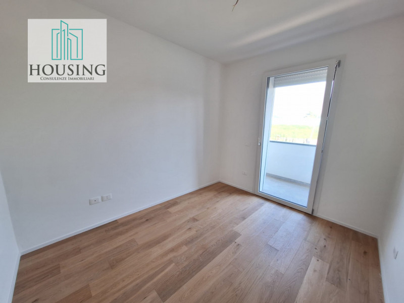 Comune di Noventa Padovana, proponiamo un nuovo appartamento al primo e ultimo piano, parte di un...