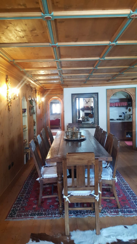 Scopri un'opportunità unica, nel cuore delle Dolomiti: proponiamo in vendita un esclusivo apparta...