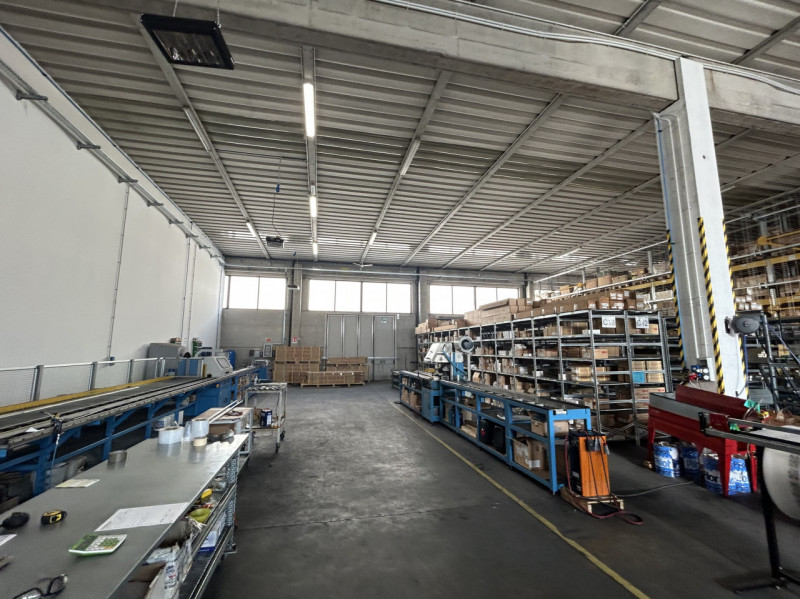 Scopri un ottima opportunità nel produttivo del Comune di Selvazzano Dentro in località Caselle! ...